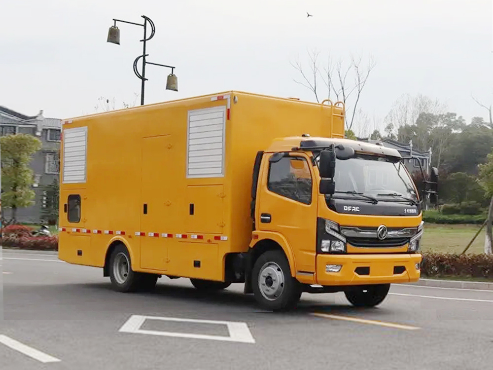 東風多利卡電源車200KW